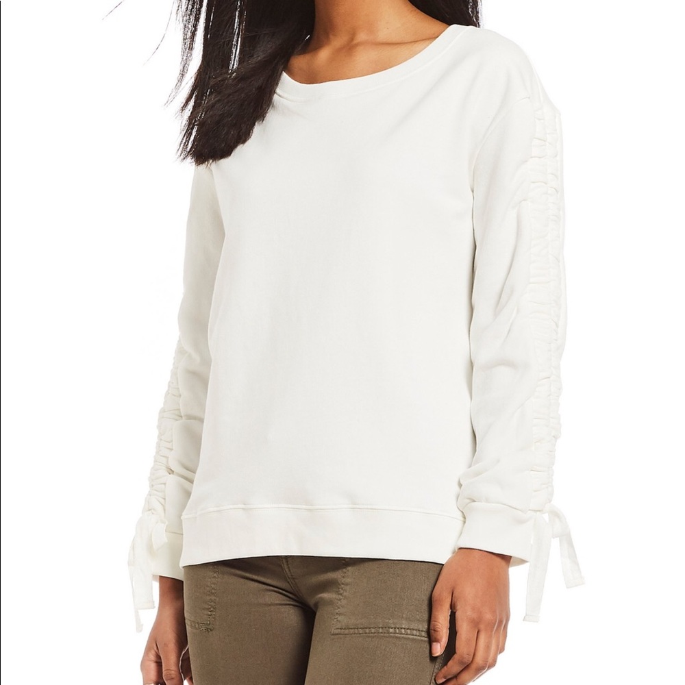NWT Sanctuary Ruched Sleeve